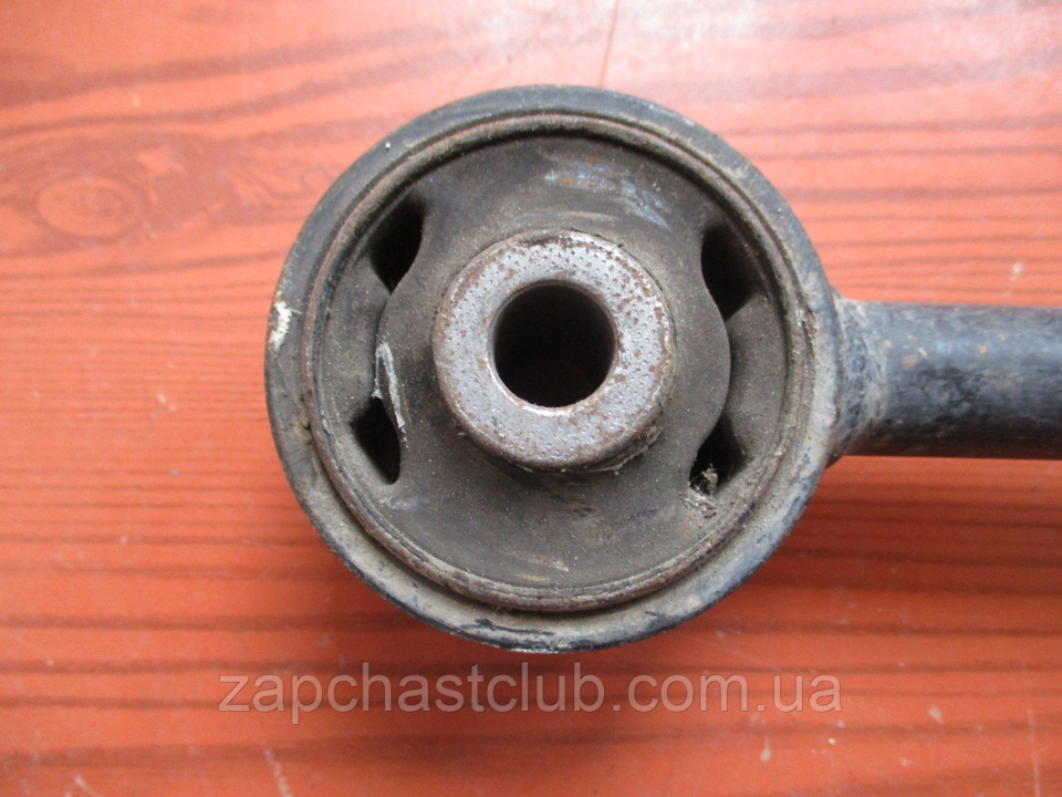 Різниця задніх важелів Acura TSX І Acccord cl9 3