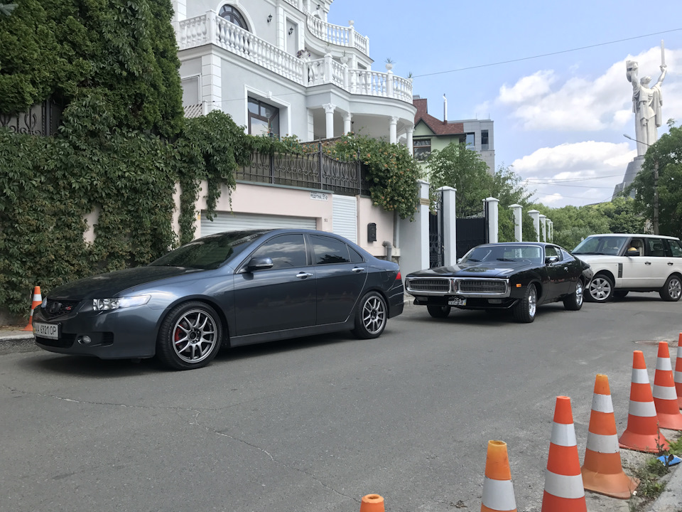 Фото з дуже цікавим апаратом) 3
