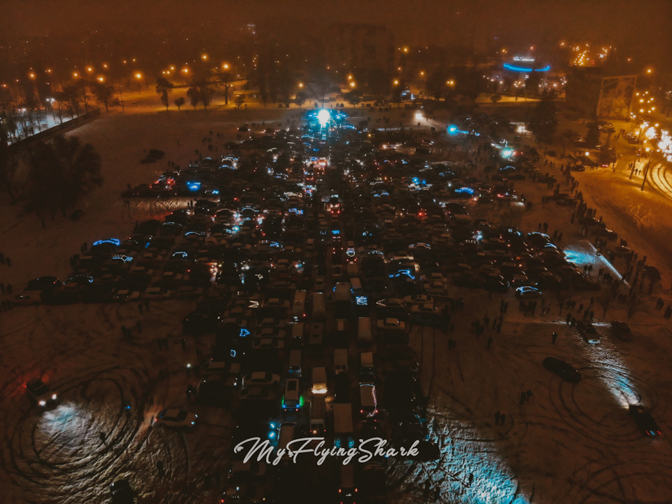 Авто-Ялинка 2020-2021 Україна, Харків. Офіційний рекорд занесений до книги :) 3