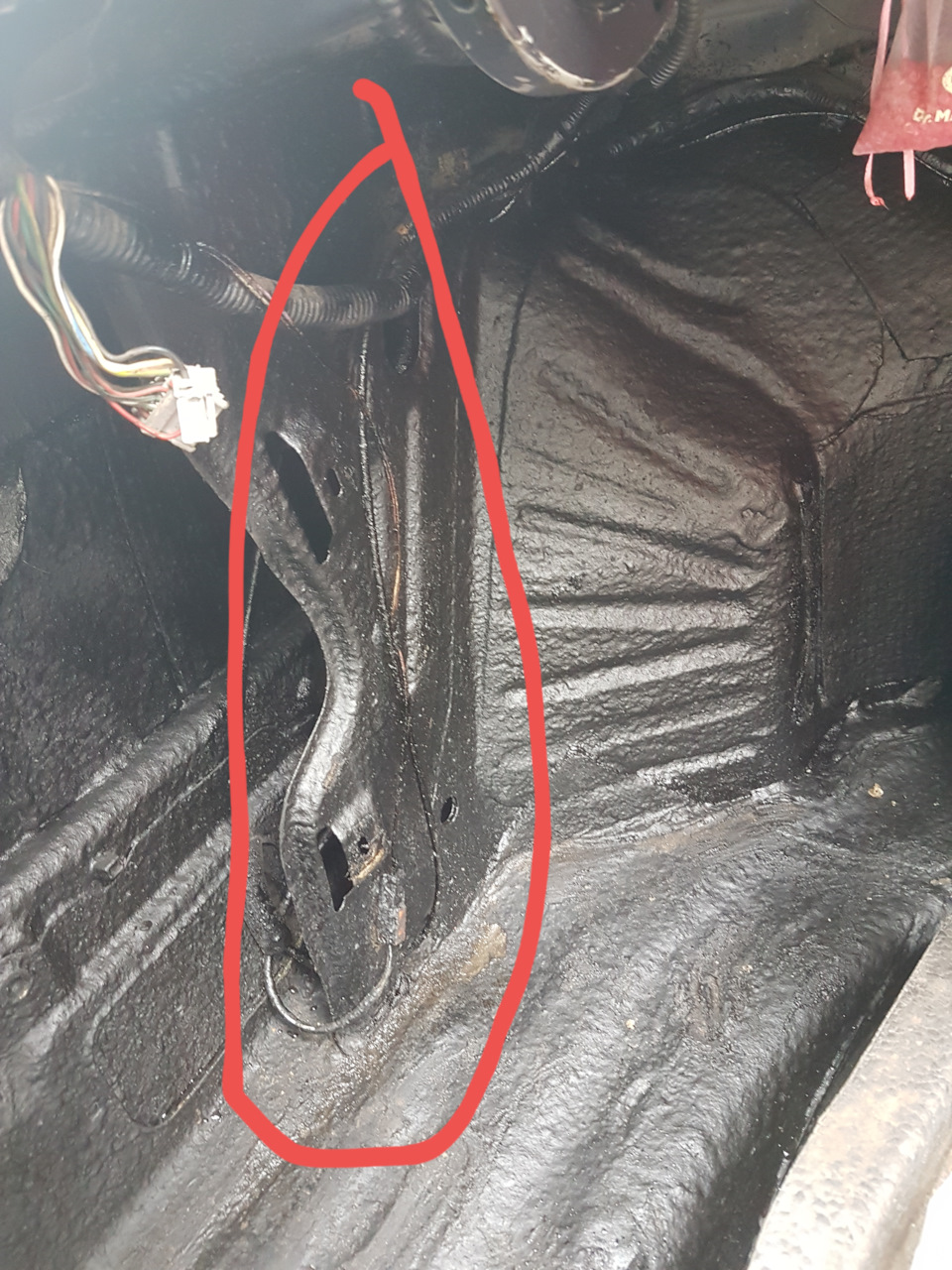 HELP 😟 І знову виявлено проблему !( І цього разу пов'язано з водою в багажнику ( 2