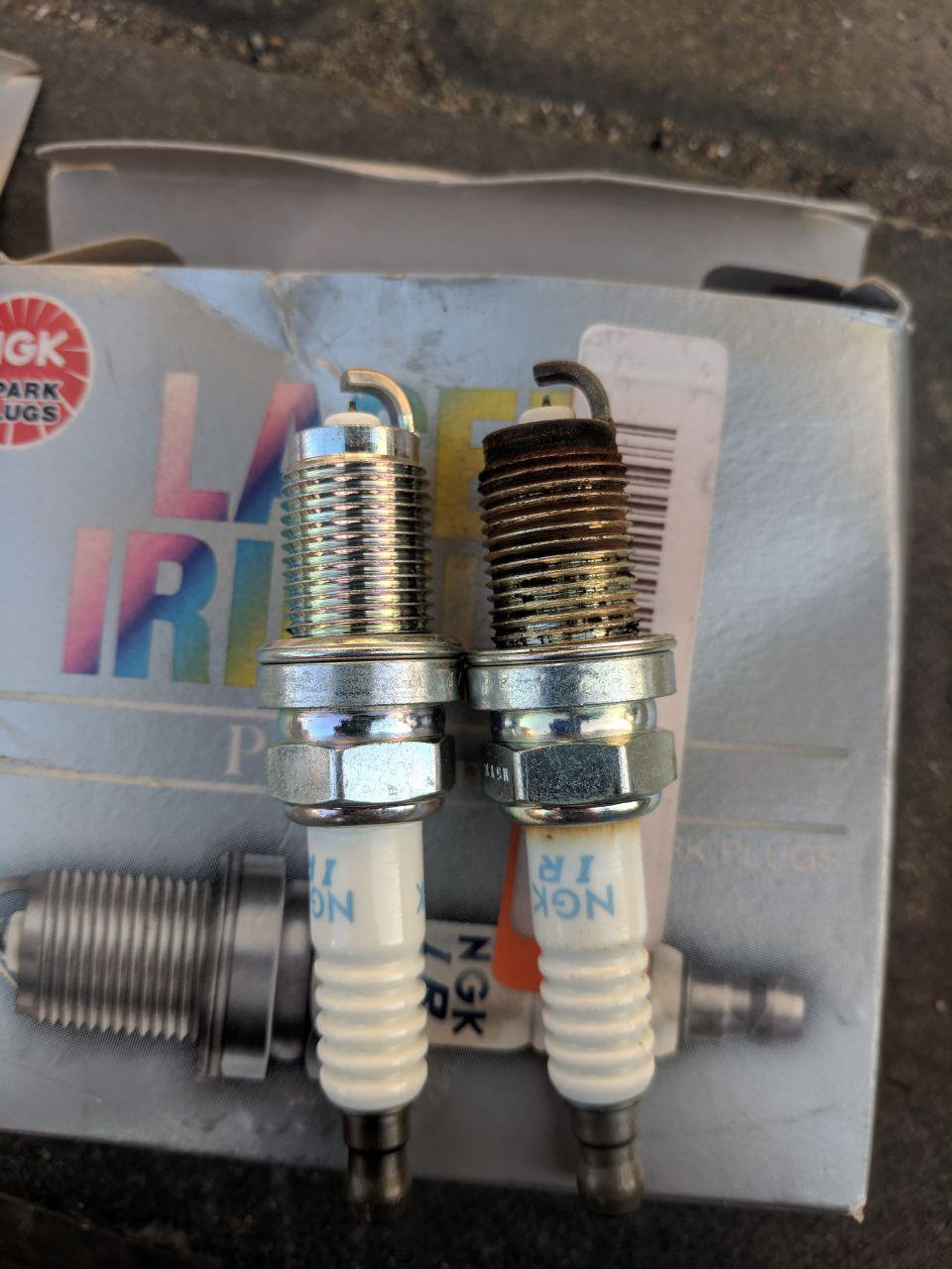 Зміна свічок NGK izfr6k11 1