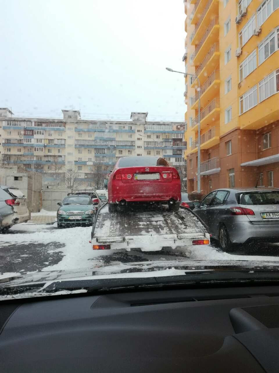 Акумулятор і з ним же стартер ... 1