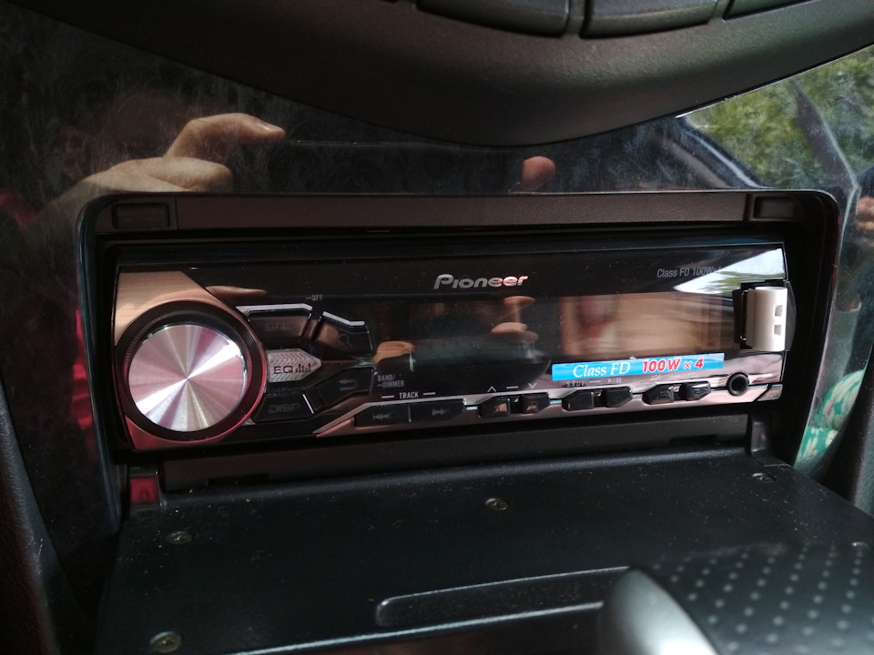 Автомагнітола Pioneer MVH-280FD 1