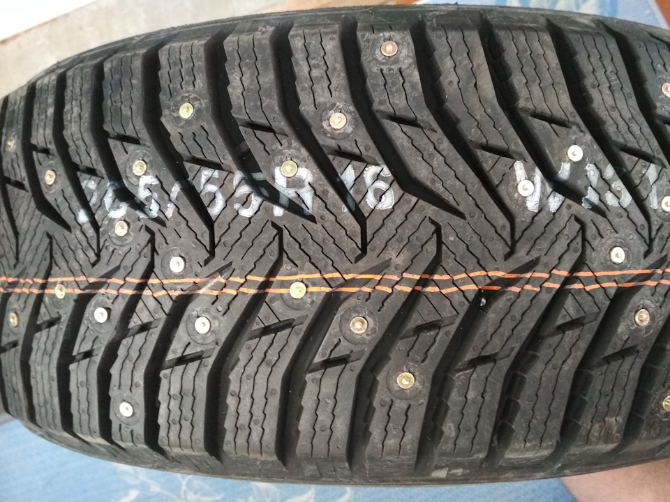 Kumho WinterCraft Ice Wi31 Шип 1