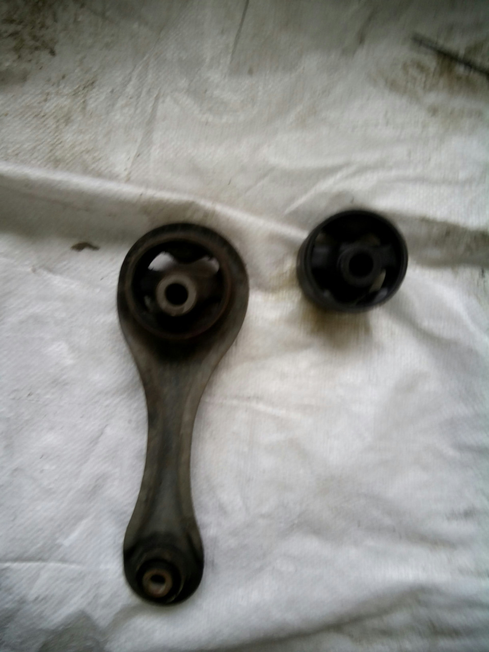 Сайлентблок передньої подушки та ревізія редуктора ГБО 1