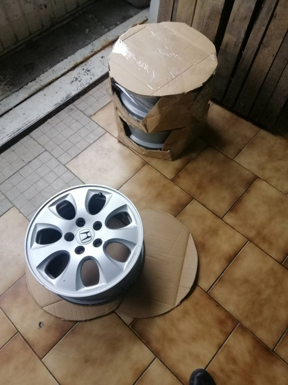 Порошкове фарбування дисків (ромашок) + літні шини Michelin 3