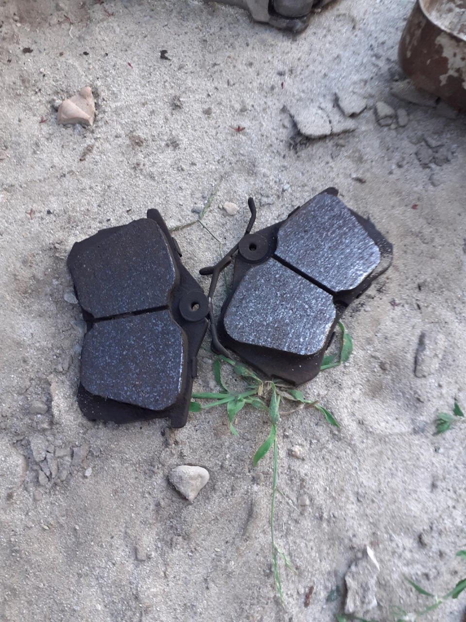 Задні колодки 4