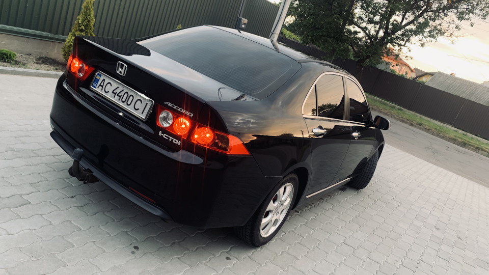 Не відкривається багажник HONDA Accord 7 1