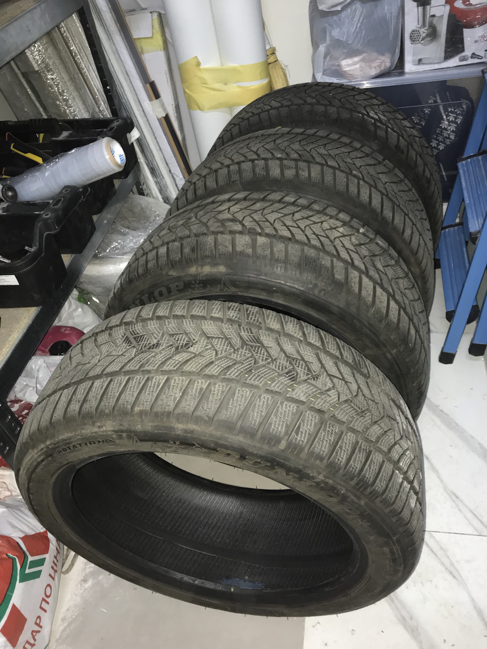 муки вибору шин. Продав Данлоп 235/45р18 і купив 235/50 2