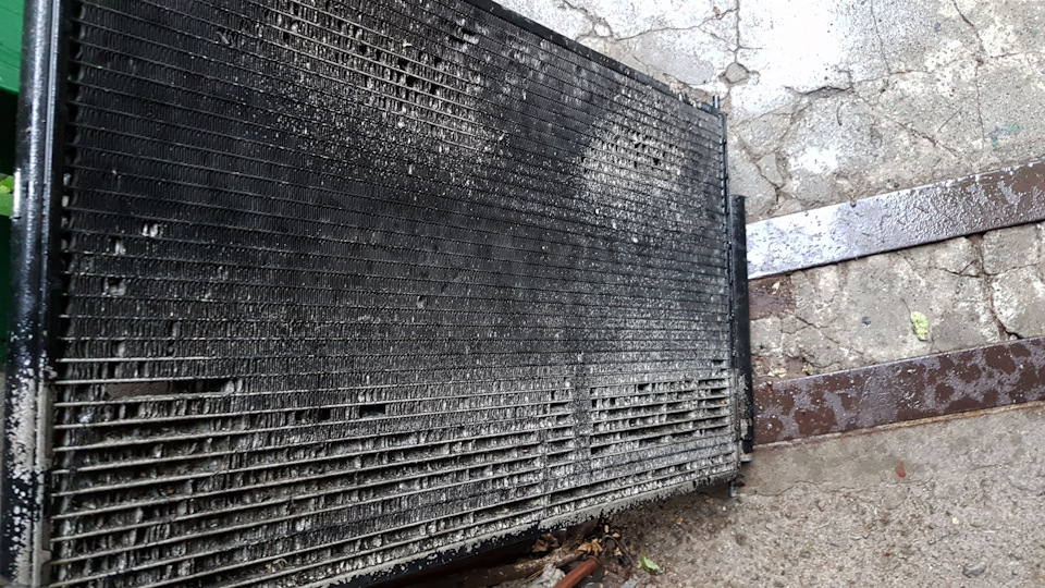 Заміна радіатора кондиціонера Акорд 7 2