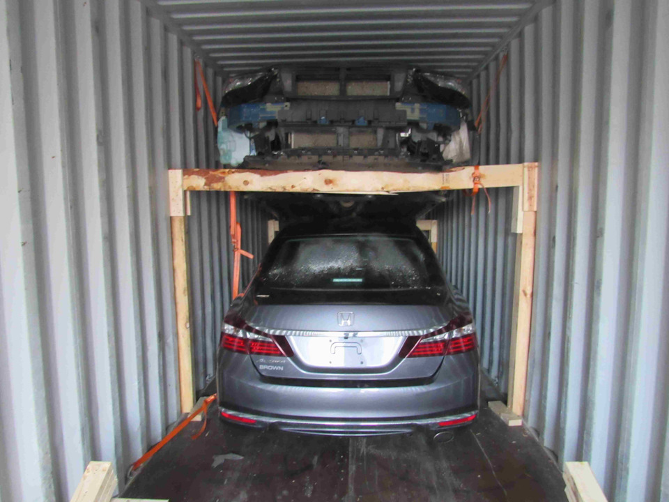 Покупка 2016 HONDA ACCORD EXL у США ціна лота $4900 2