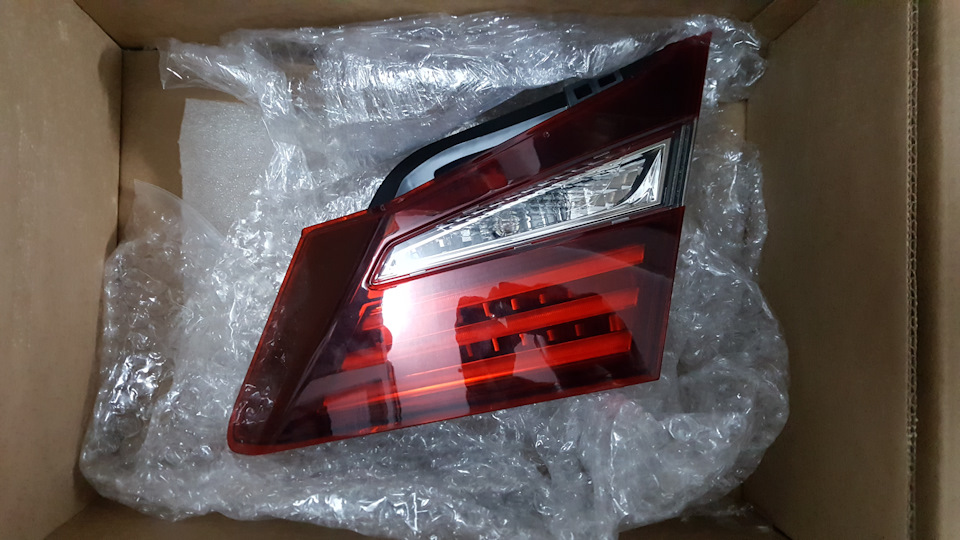 1.1 Колір настрою RESTYLING (Задні ліхтарі Accord 2017 \ TAILLIGHT/LICENSE LIGHT) 4