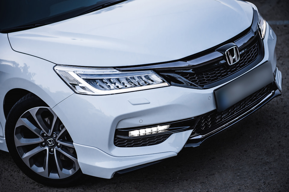 4.1 Колір настрою RESTYLING — HEADLIGHT \ Фари 2013 LED vs 2017 Full LED 1