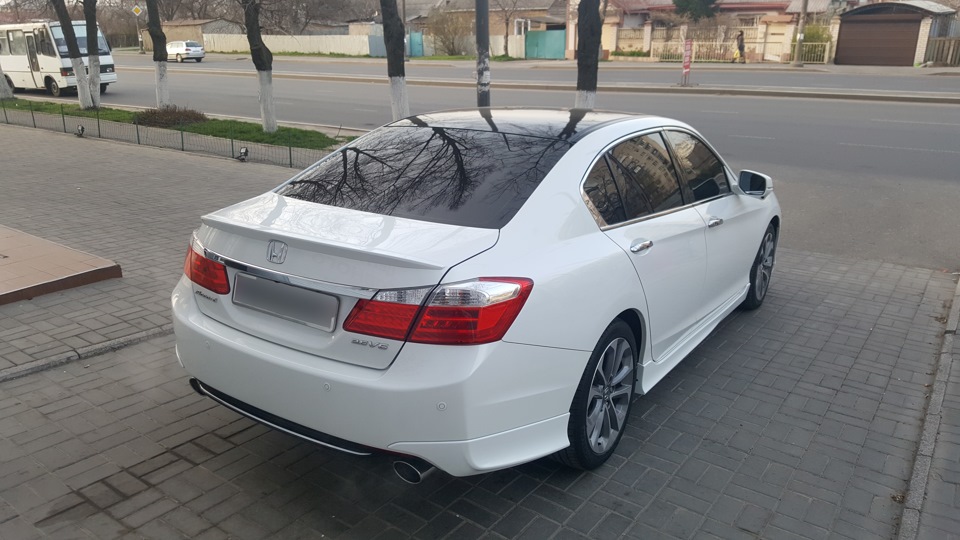 Встановлено оригінальне обважування HONDA ACCORD 2013 5