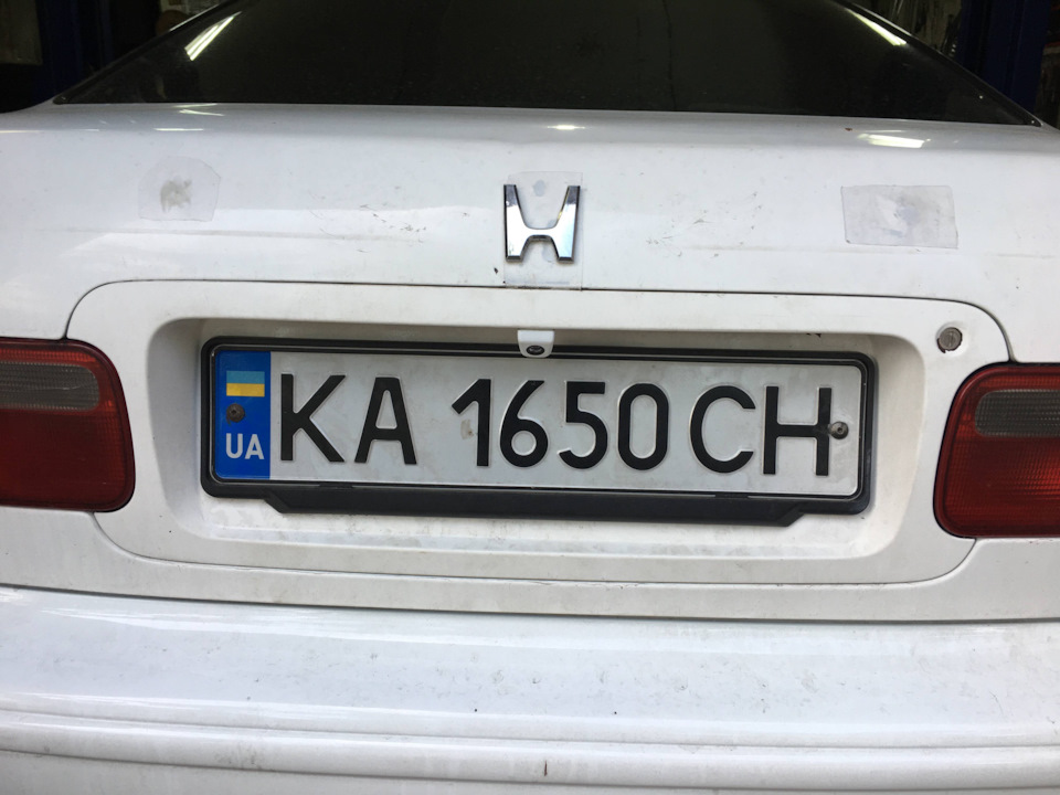 Кришка багажника.Спойлер 1