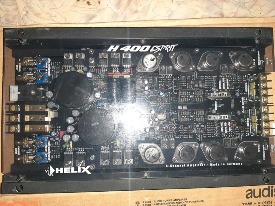 SQ. Audison and Helix. 2