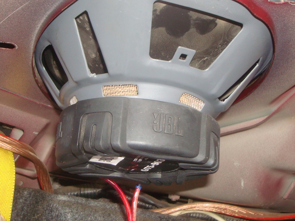 Колоночки JBL 2