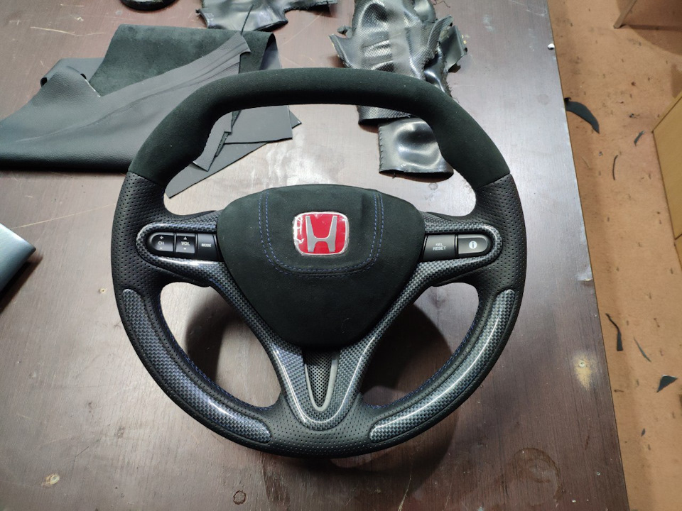 Кастомне Civic кермо в Accord 5