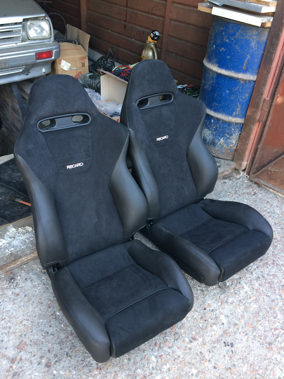 Перетягнув RECARO у шкіру та алькантару 2