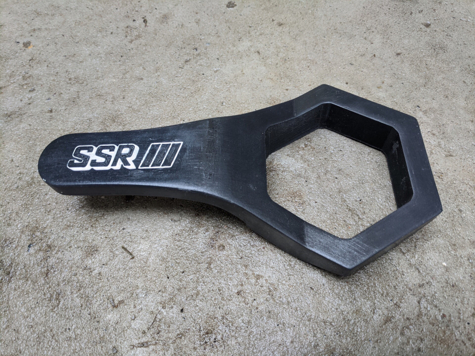 Ключ центральних гайок для дисків SSR 3