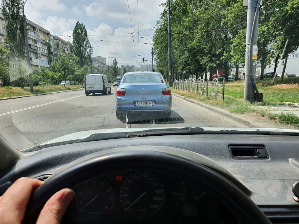 Критична маса. Привіт комутатор
