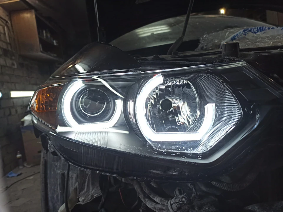 Crystal Led замість стокове лампочки.