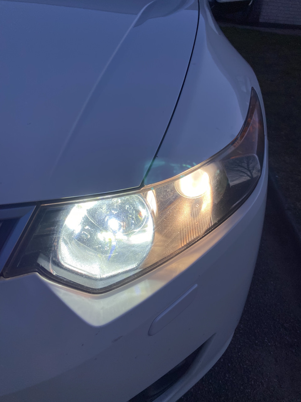 LED лампочки у підсвічування номера та габарити 1
