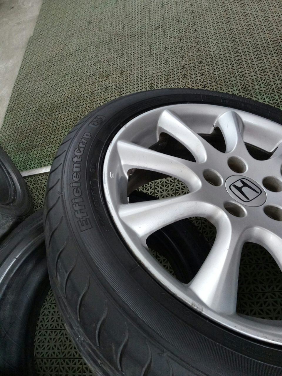 225/45 R17 & 205/50 R17 & 215/50 R17 1