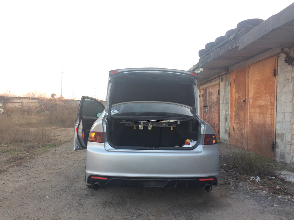 Задні поворотники + ближнє світло 1