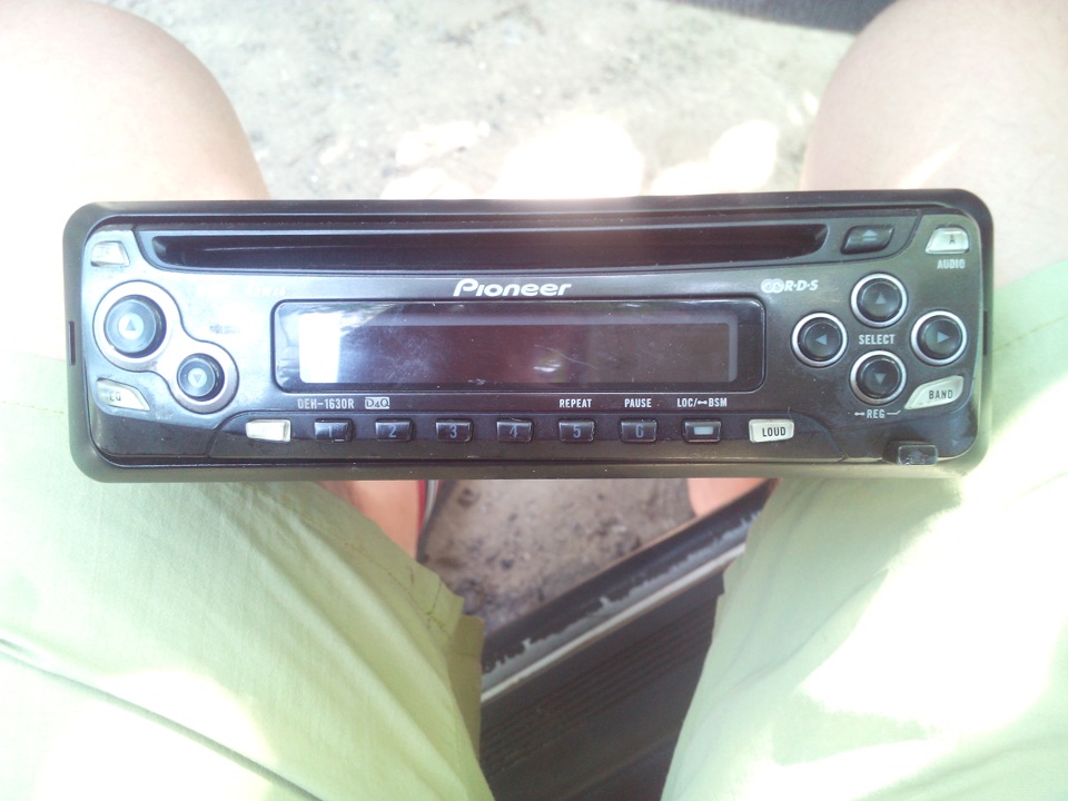 Заміна Pioneer DEH-1630R на Pioneer DVH-P580MP 1