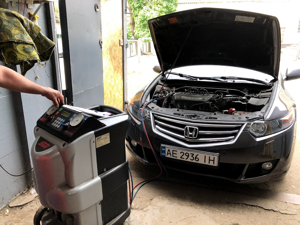 Відновлення роз'єму заправки газу, заправка кондиціонера 3