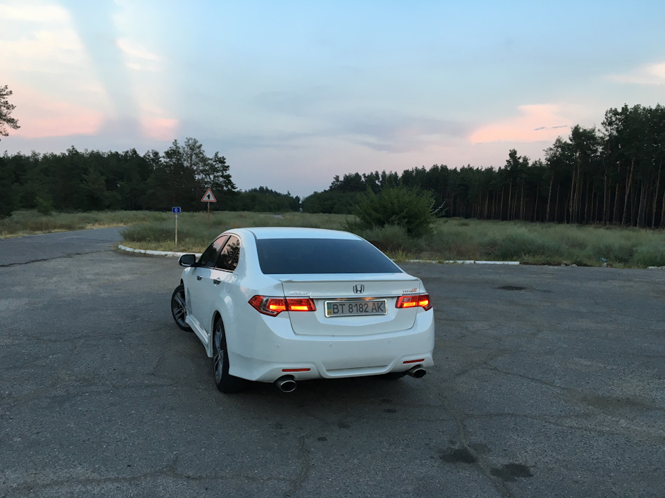 Задняя LED Оптика OEM Honda Access 3