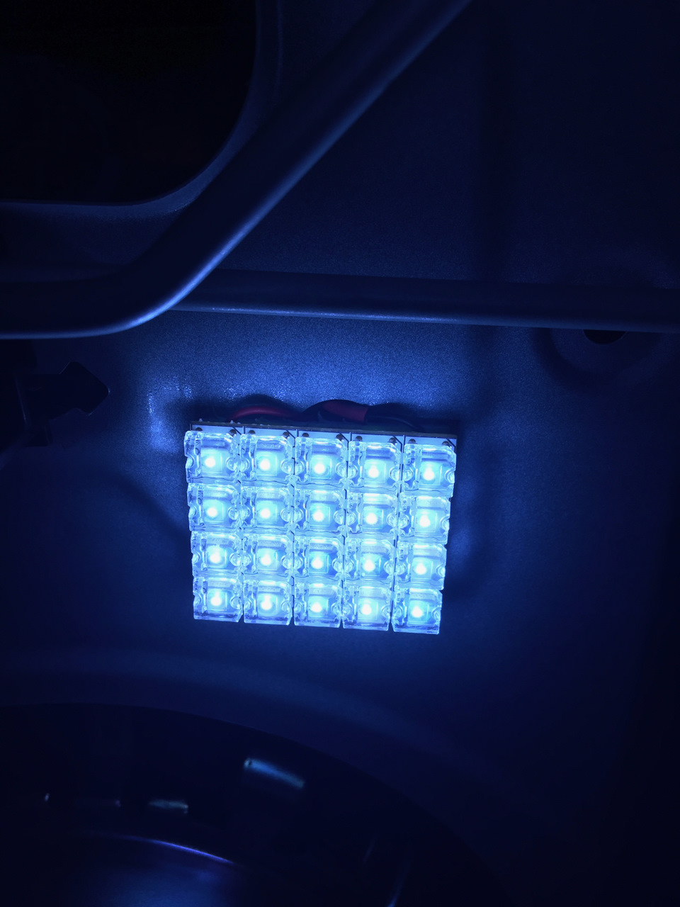 Трохи LED 2