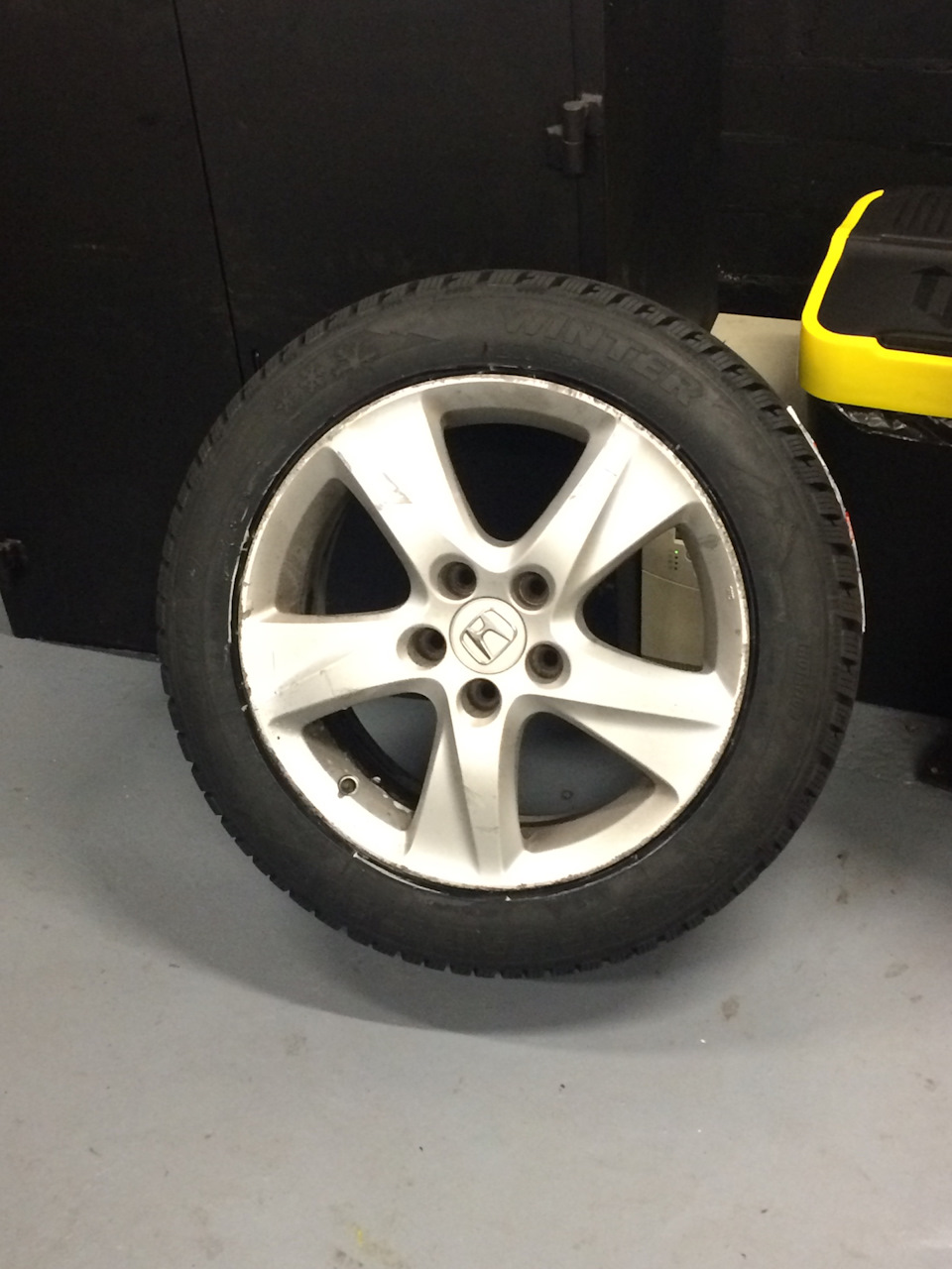 Перевзувся, перші враження від TIGAR winter 215/55 R17 2