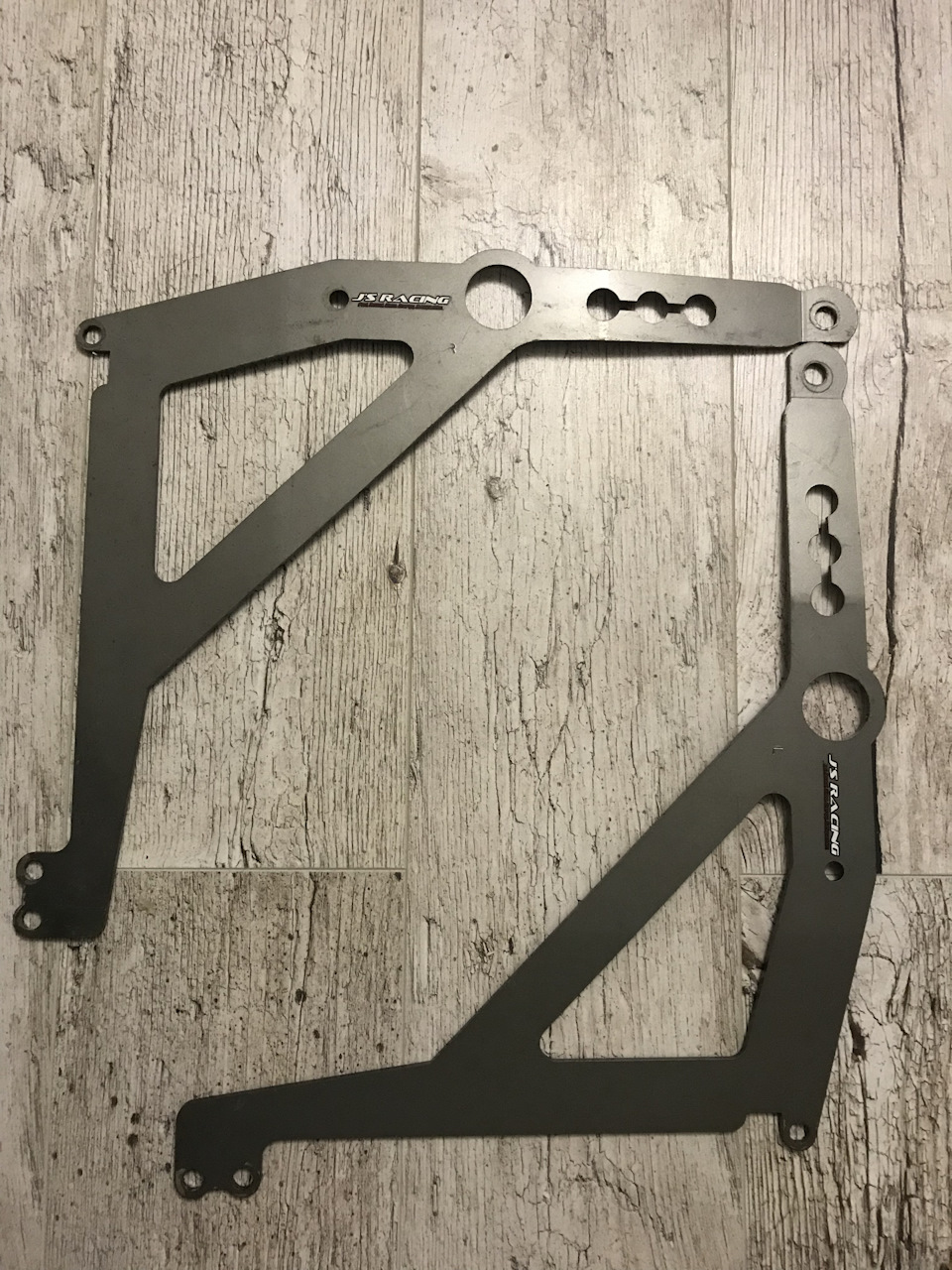 Розпірки крил js racing 1