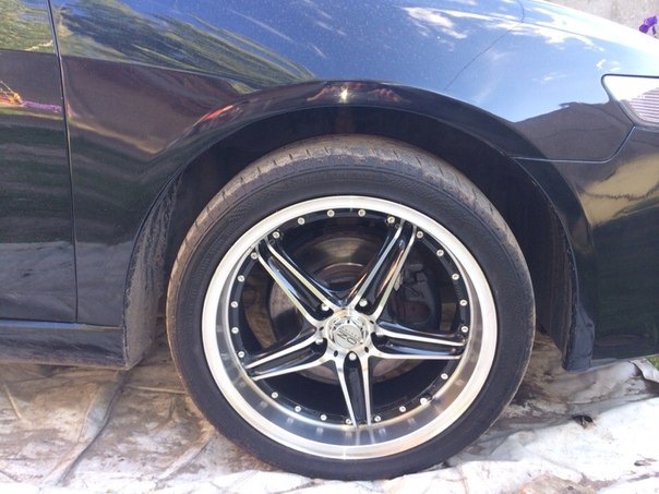 Koning R18 5x114.3 7.5J ET 30. 2