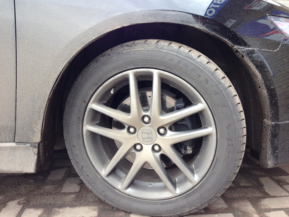 Про прохання робочих фото коліс Toyo T1R 225/50R17 5