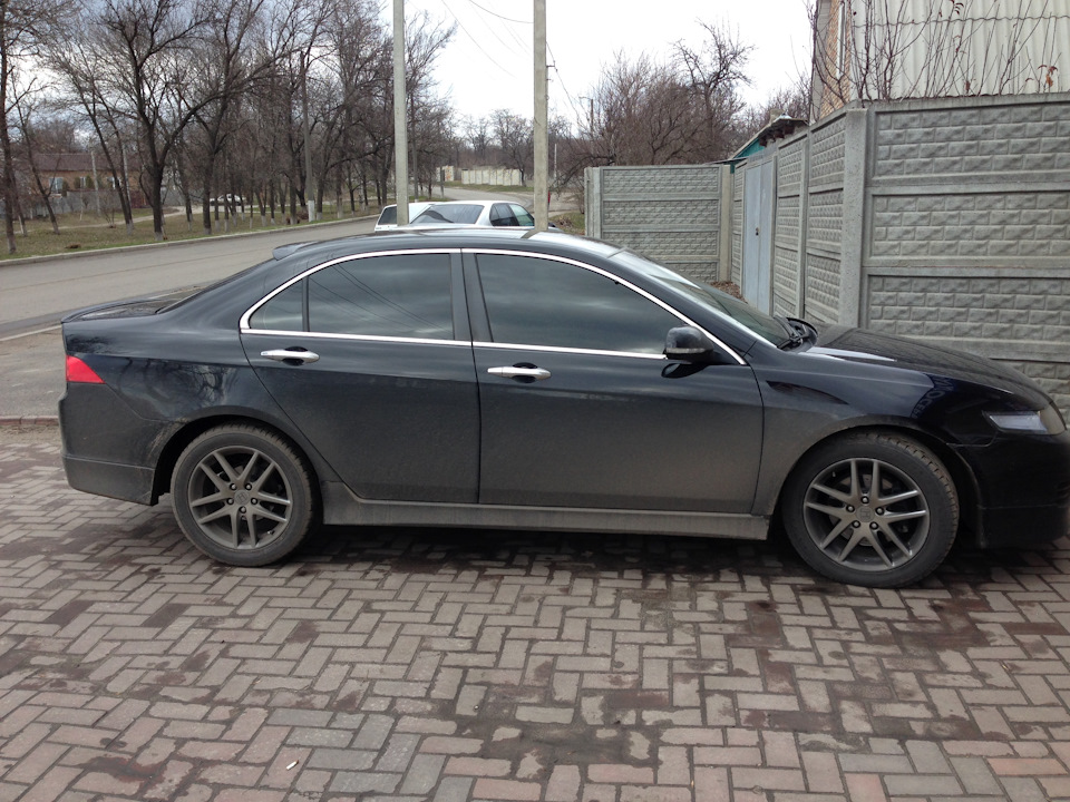 Про прохання робочих фото коліс Toyo T1R 225/50R17 1