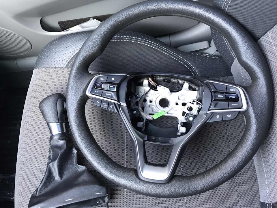 Шкіряне кермо в LX 1