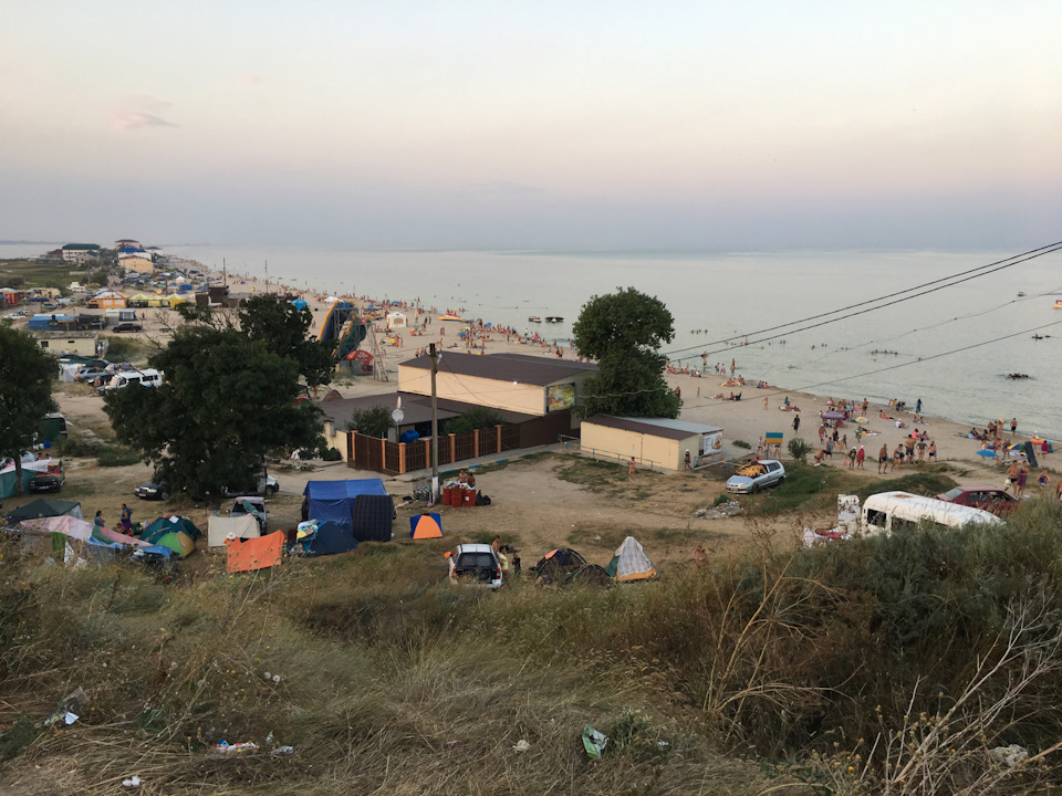 Звозив нас акорд на море, пропилили з ним 1200км, дякую йому що навіть не кашлянув 5