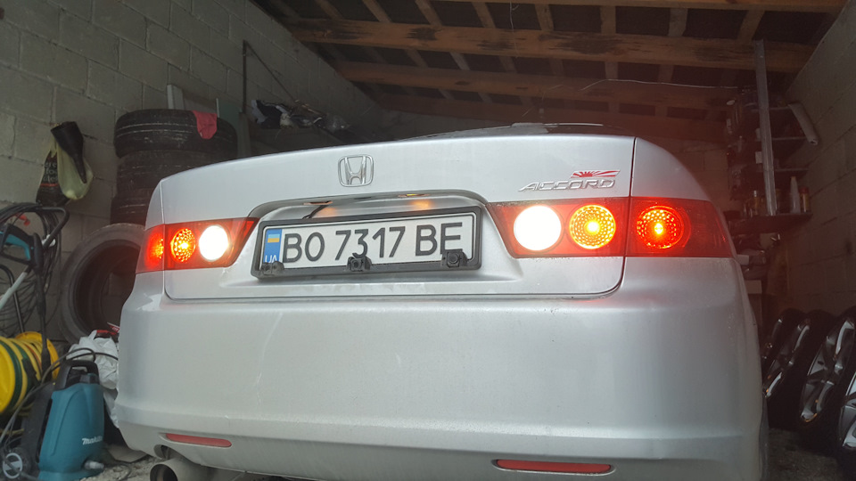 Симетрія та LED Osram та Zax Акорду в зад))) 5
