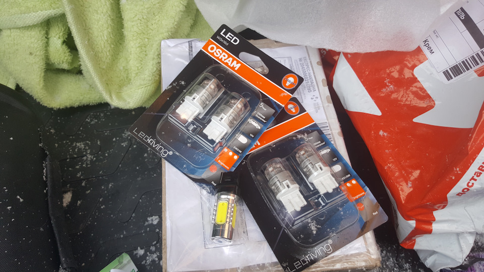 Симетрія та LED Osram та Zax Акорду в зад))) 2