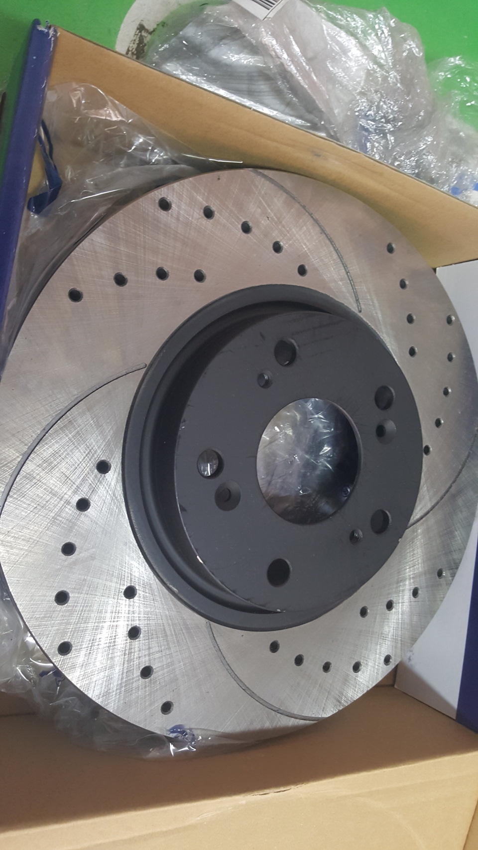 Тормозні диски Rotinger, колодки PowerStop Evolution і старе кермо нагоді 1