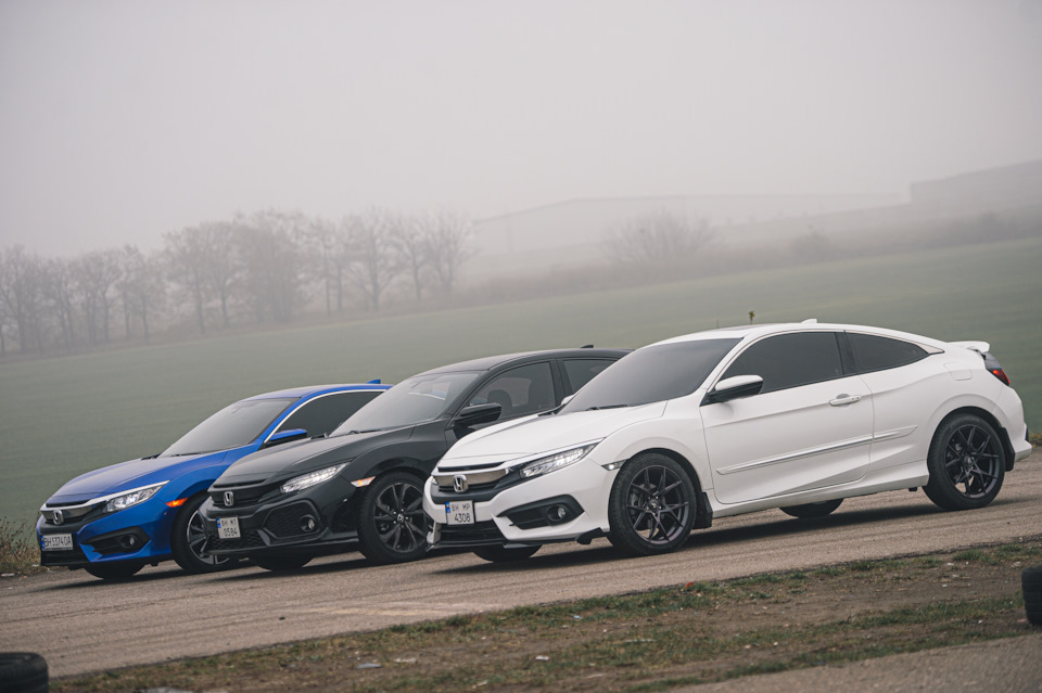 Туманний день в Одесі та Honda Civic X 3