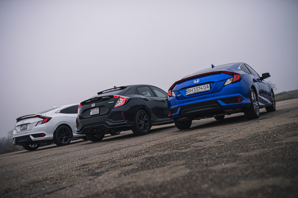 Туманний день в Одесі та Honda Civic X 4