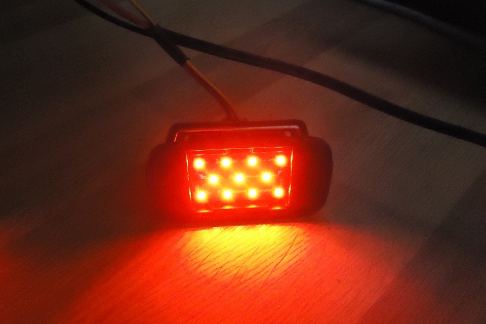 LED. Підсвічування дверних ручок і дверні світлячки 4