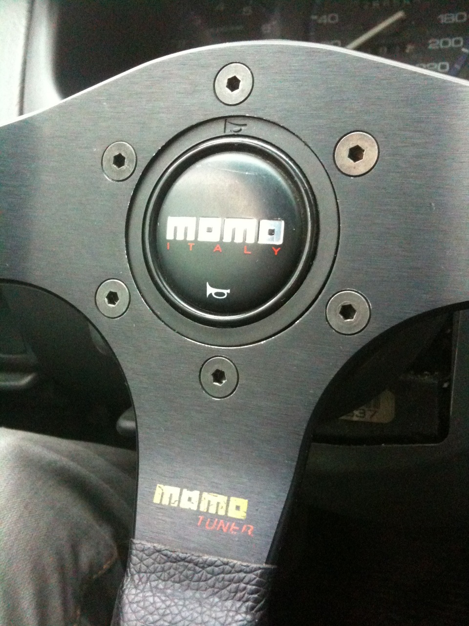 Руль MOMO 2