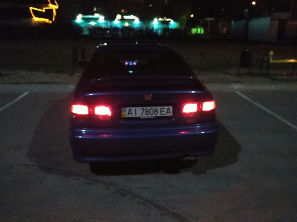 Usdm у кришку багажника. 5