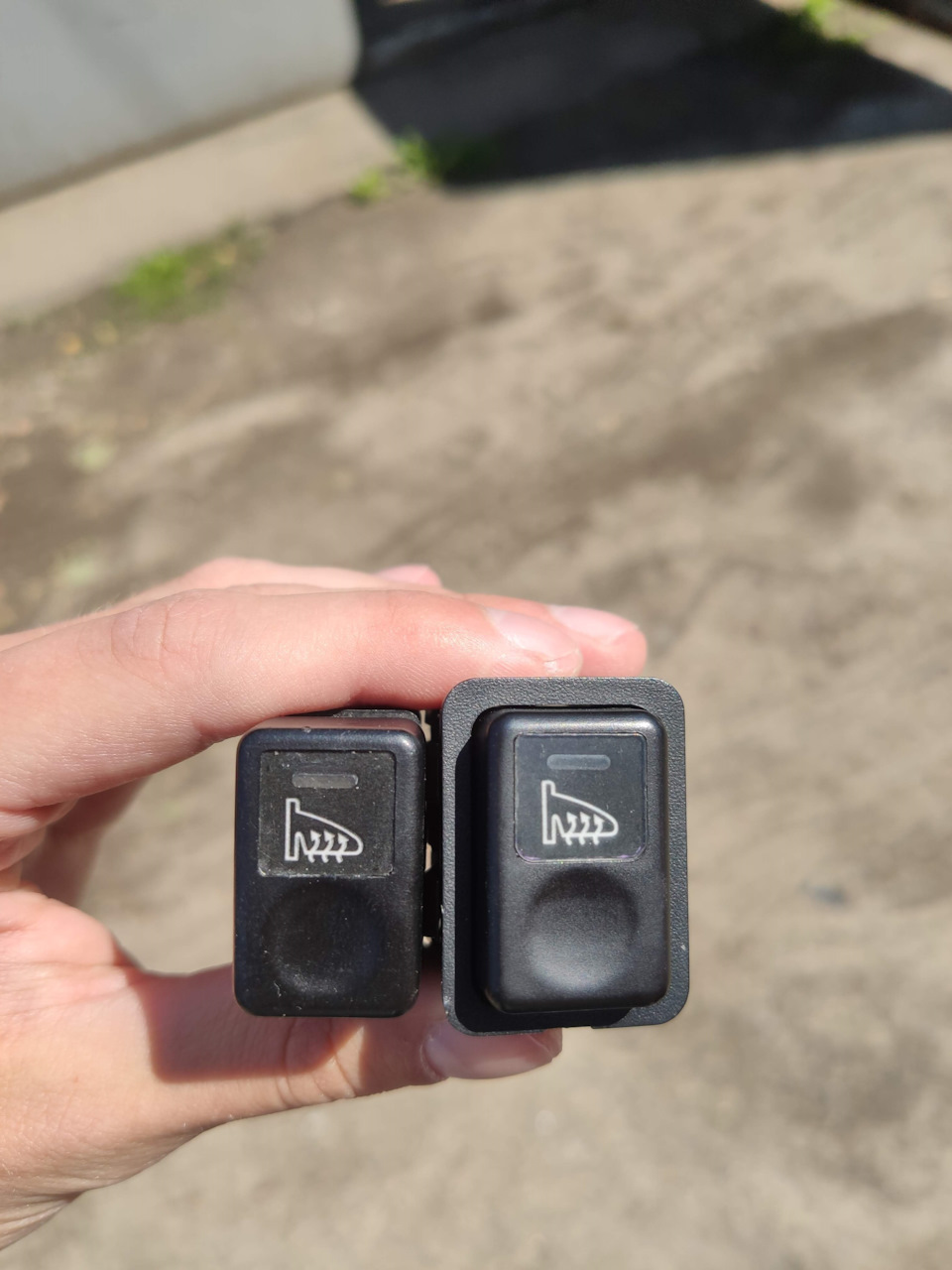 73. Кпопка підігріву дзеркал. Продовження 4