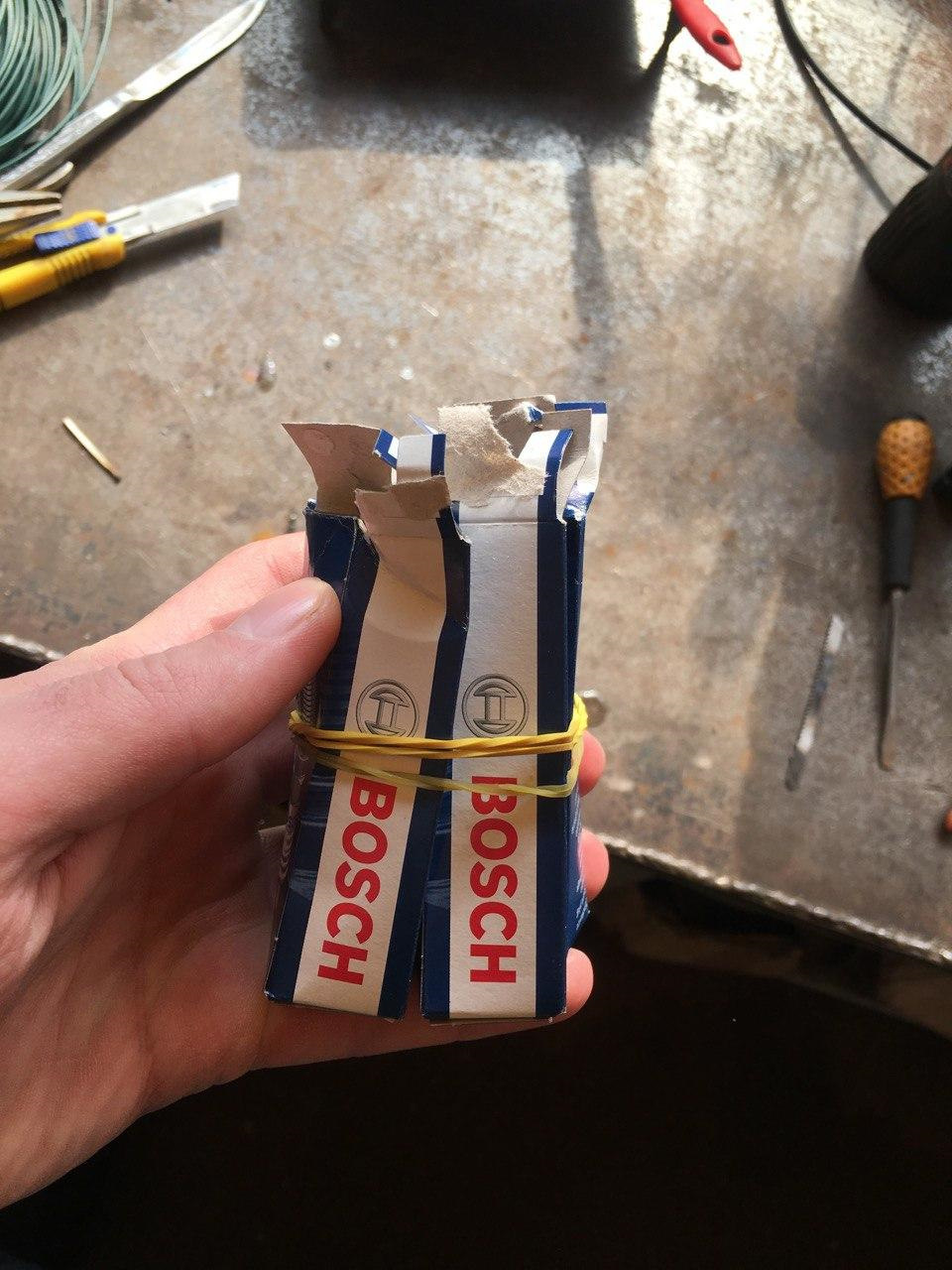 18. Свічки Bosch 1
